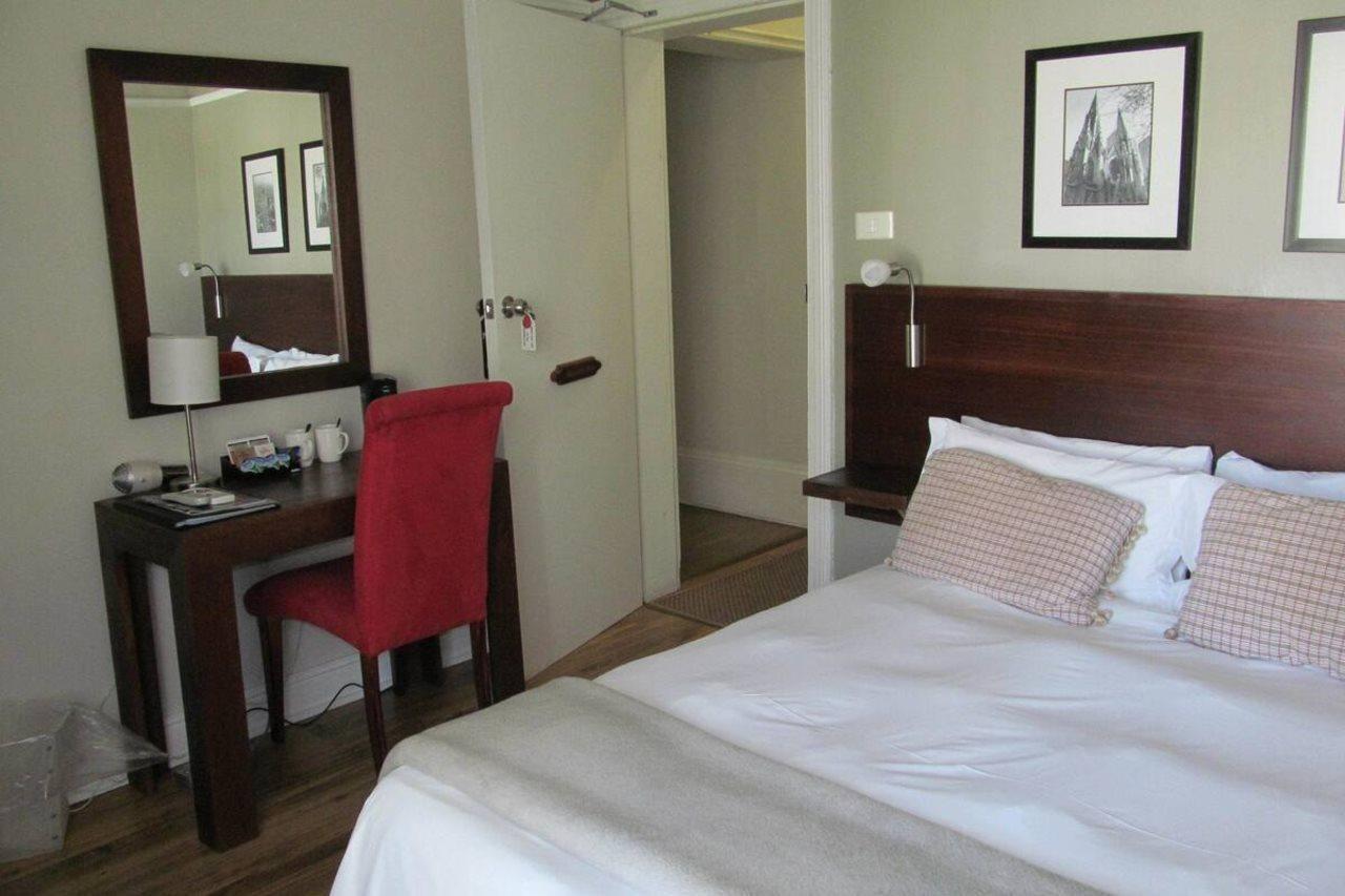 The Vic Hotel Port Elizabeth Bagian luar foto