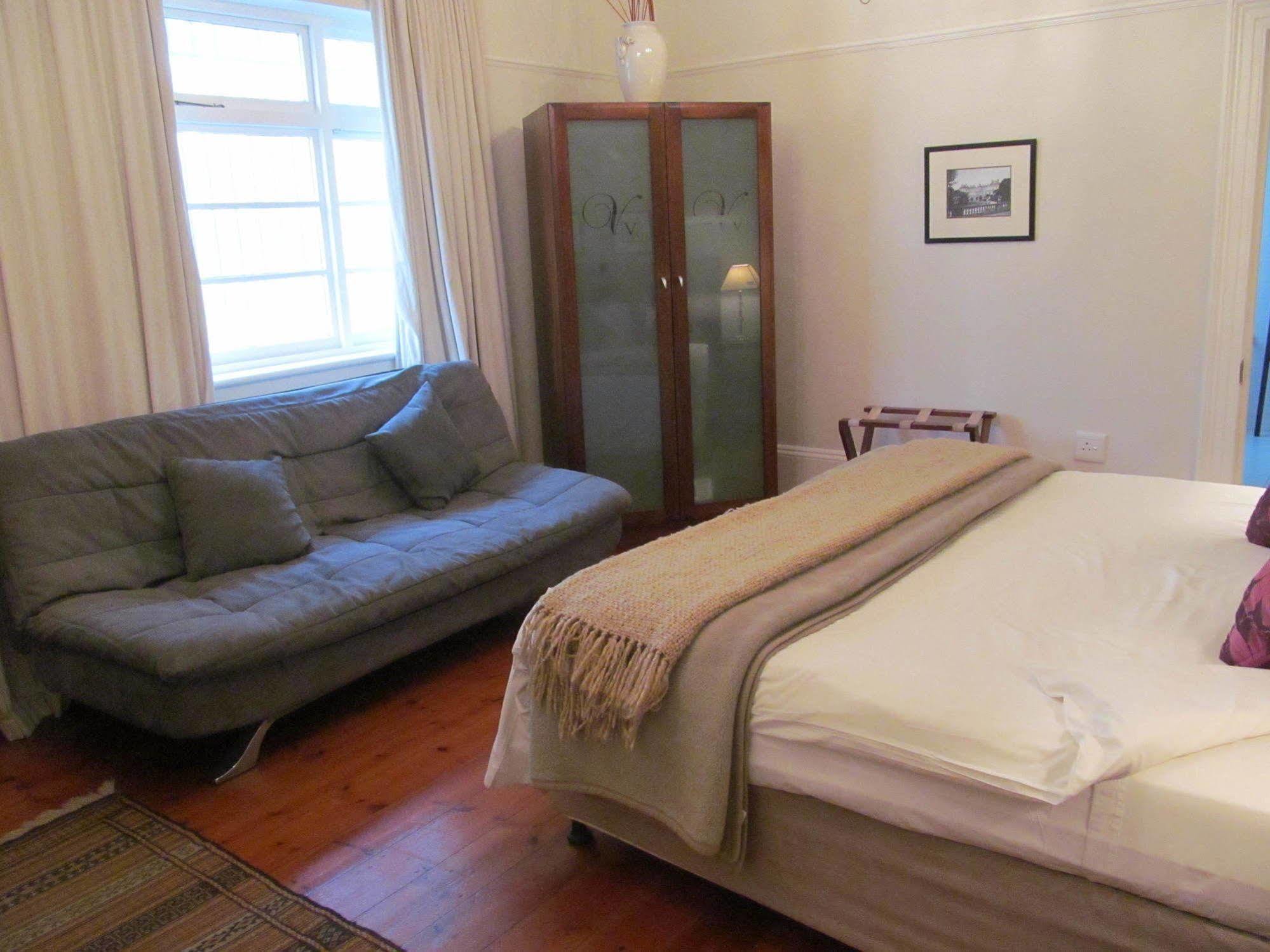 The Vic Hotel Port Elizabeth Bagian luar foto