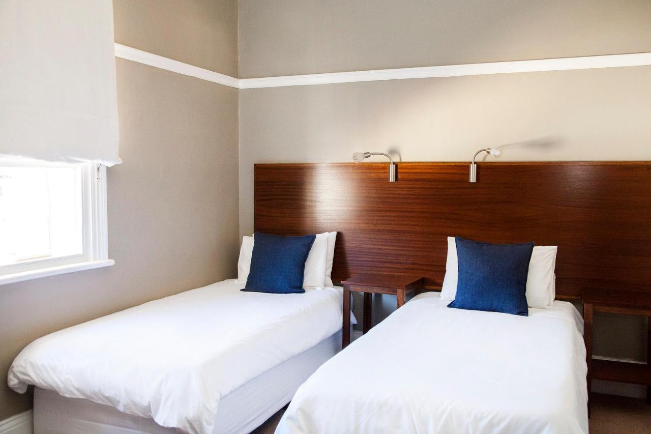 The Vic Hotel Port Elizabeth Bagian luar foto