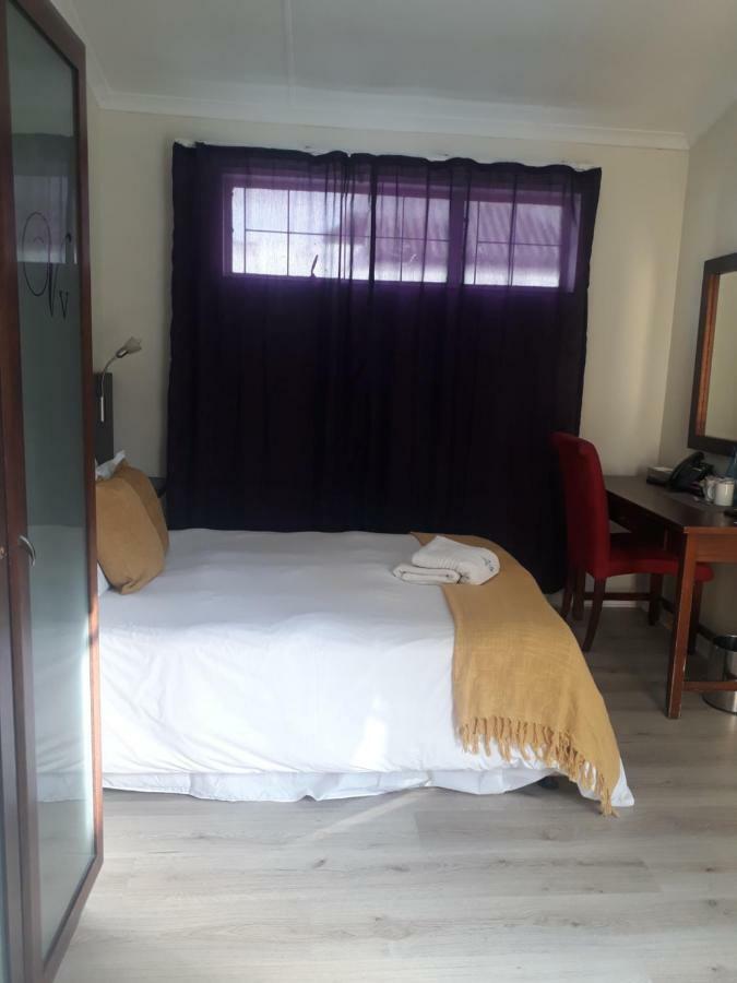The Vic Hotel Port Elizabeth Bagian luar foto